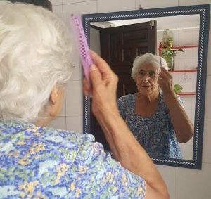 Autonomía en las personas mayores en la Residencia Aurora en Sevilla