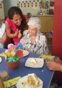 Celebraciones de cumpleaños en la Residencia Aurora en Sevilla